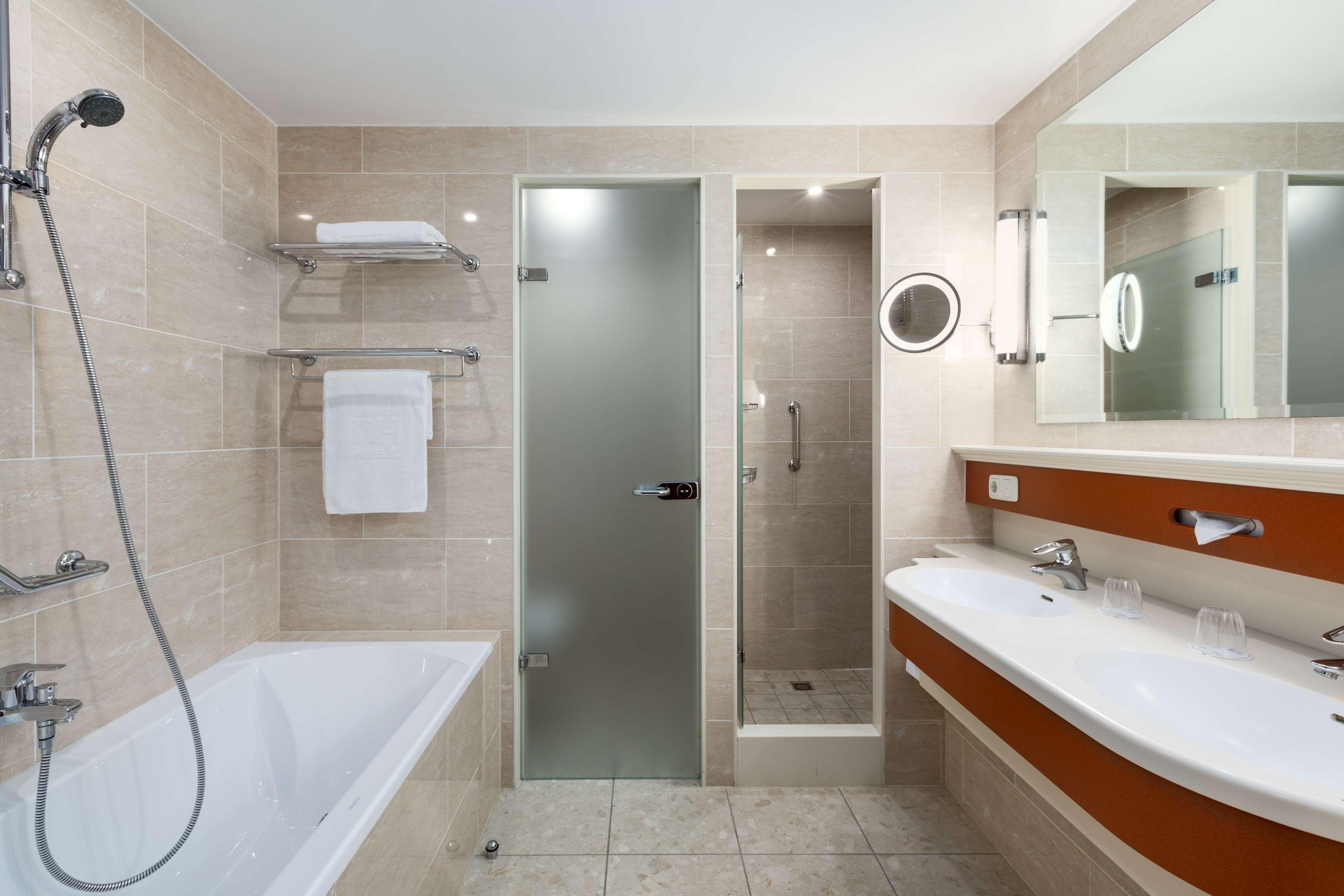 Hotel Nh Atlantic Den Haag Extérieur photo